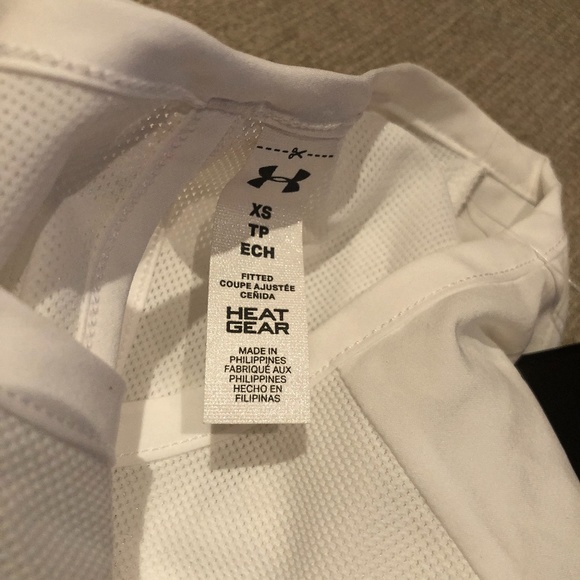 Women's Under Armour Top - Picture 5 of 6